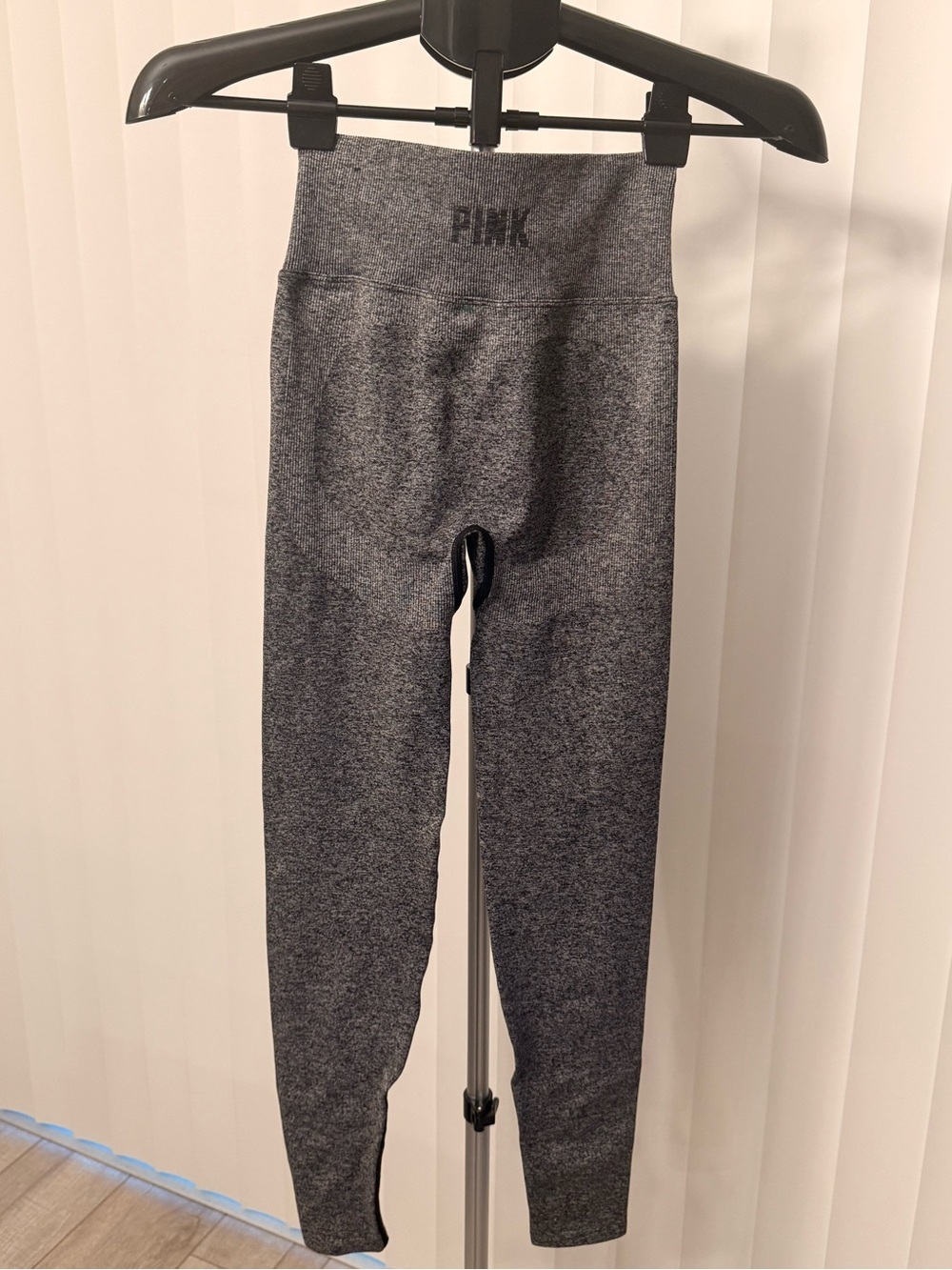 PINK Victoria's Secret Woman’s Heather Gray High-Waist Active Leggings